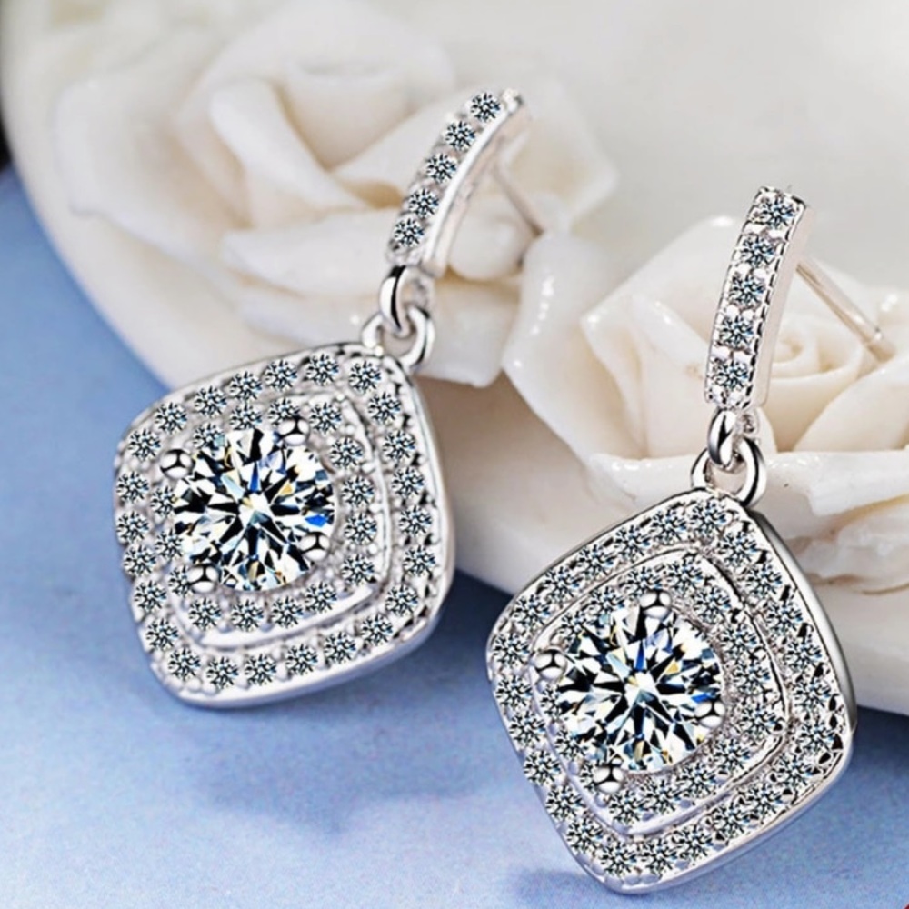 🌟 Sterling Silver 925 CZ Earrings
